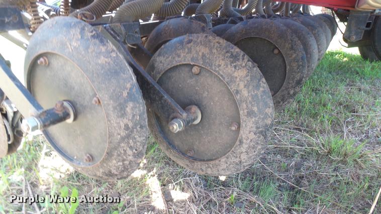 image for item DL9993 United Farm Tools 5000 grain drill