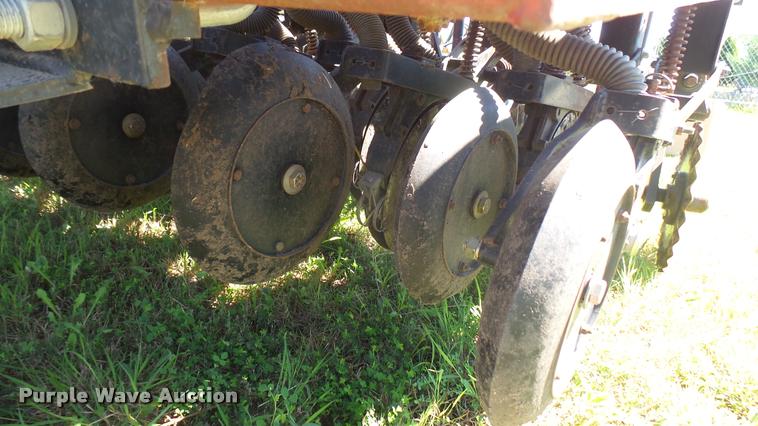 image for item DL9993 United Farm Tools 5000 grain drill