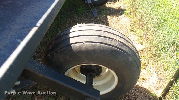 image for item DL9993 United Farm Tools 5000 grain drill