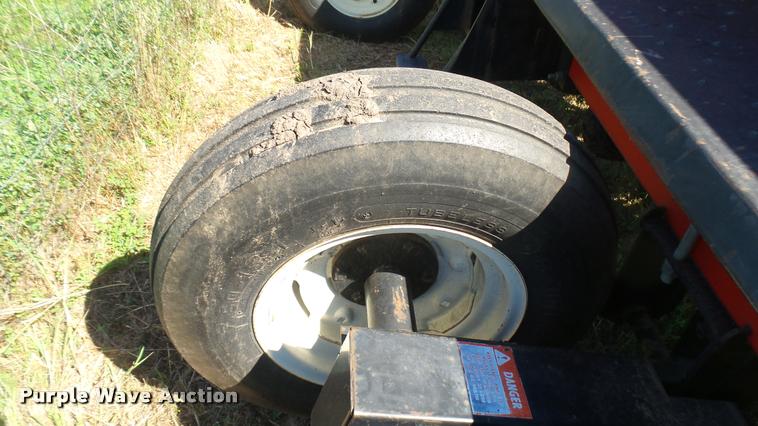 image for item DL9993 United Farm Tools 5000 grain drill