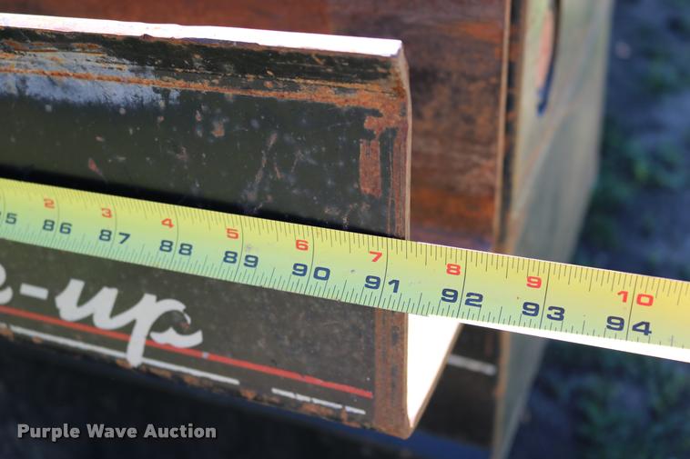 image for item DM9306 DewEze 480 bale bed