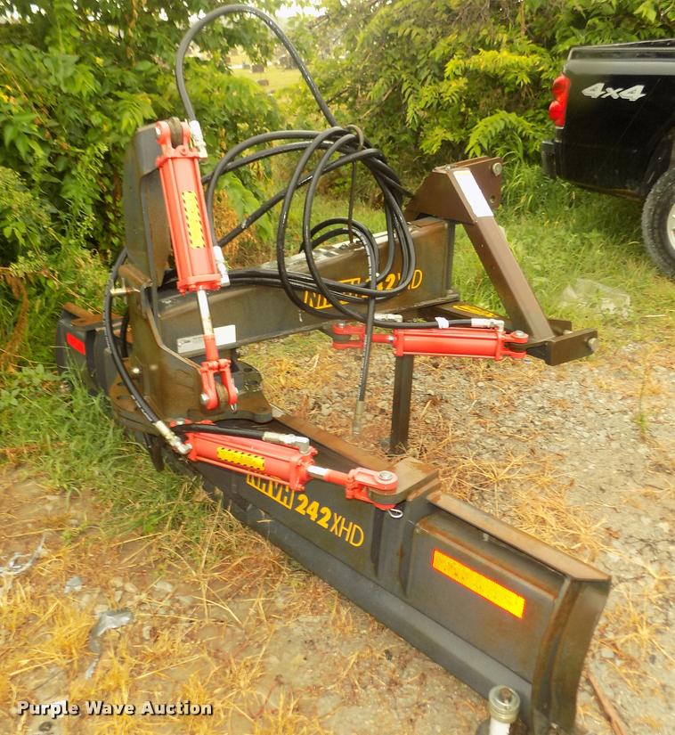 image for item DO9165 Bison NHVH242-XHD blade