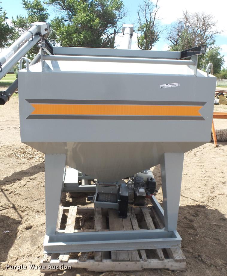 image for item DR9353 CrustBuster 65BU seed tender