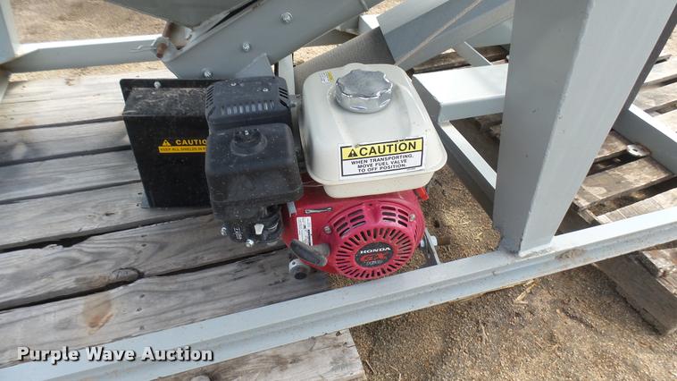 image for item DR9354 CrustBuster 65BU seed tender