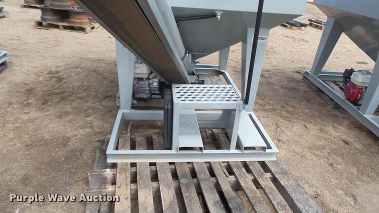 image for item DR9354 CrustBuster 65BU seed tender