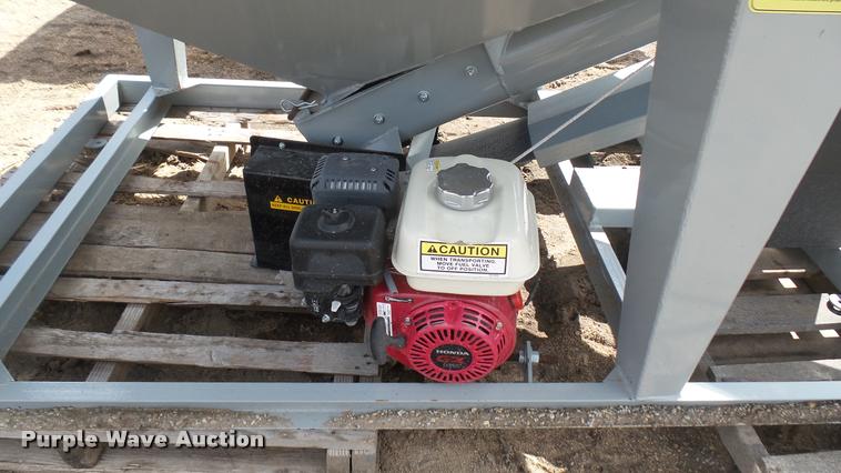 image for item DR9355 CrustBuster 65BU seed tender