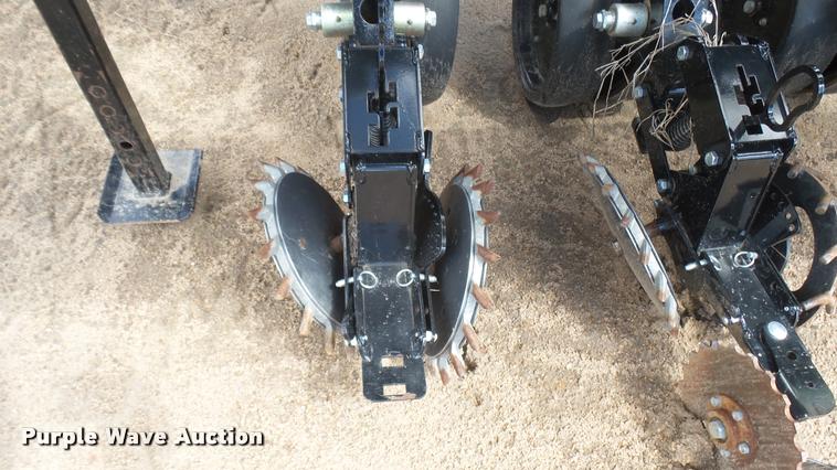 image for item DR9363 2014 CrustBuster 6020TW peanut planter