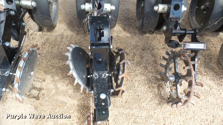 image for item DR9363 2014 CrustBuster 6020TW peanut planter