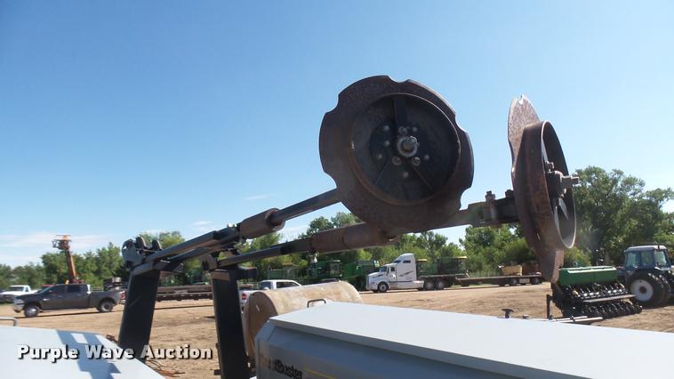 image for item DR9388 2014 CrustBuster 4020 Min-Till drill