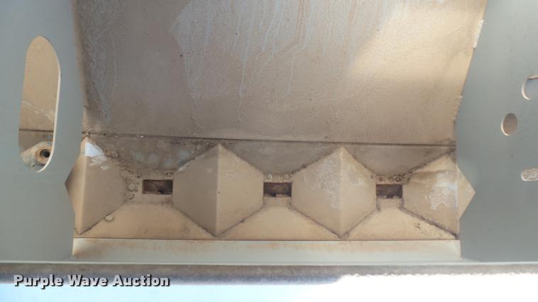 image for item DR9388 2014 CrustBuster 4020 Min-Till drill