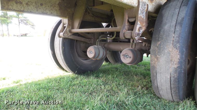 image for item DR9401 1995 Timpte double hopper bottom grain trailer