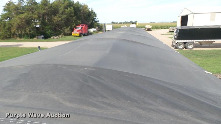 image for item DR9401 1995 Timpte double hopper bottom grain trailer