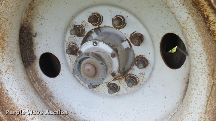 image for item DR9401 1995 Timpte double hopper bottom grain trailer