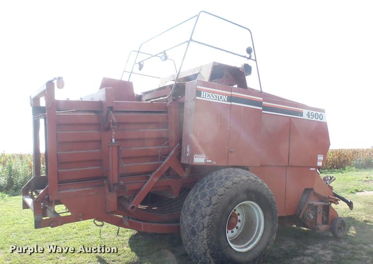 image for item DR9405 Hesston 4900 large square baler