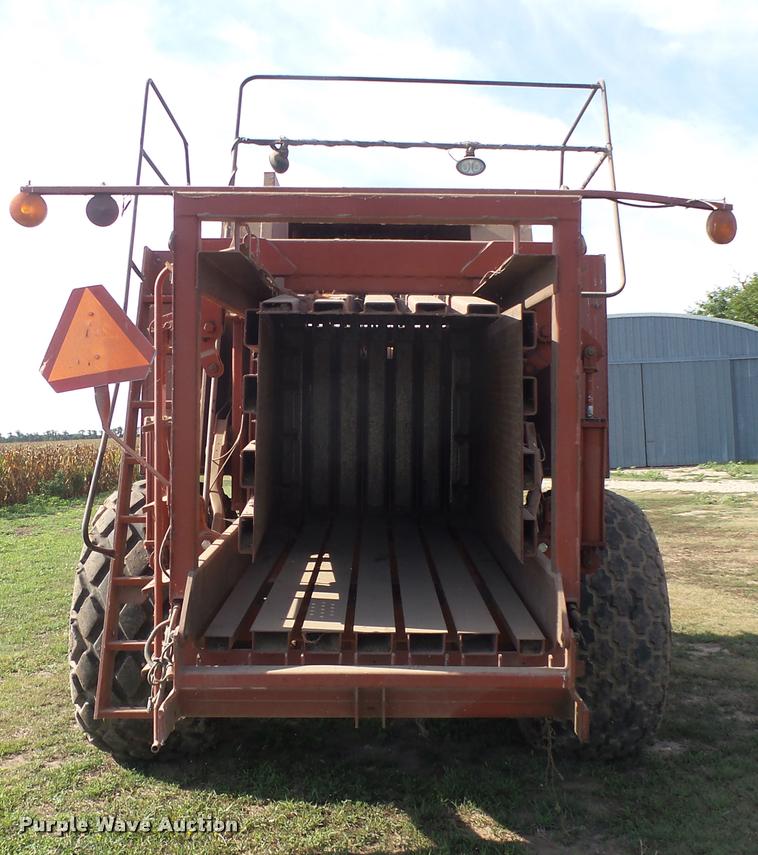 image for item DR9405 Hesston 4900 large square baler