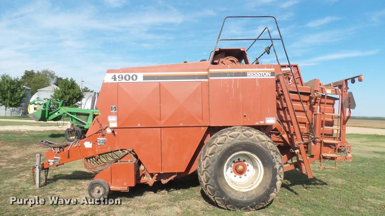 image for item DR9405 Hesston 4900 large square baler