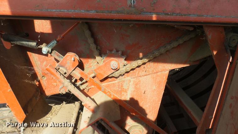image for item DR9405 Hesston 4900 large square baler