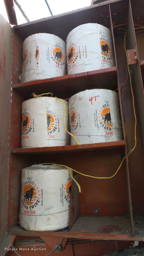 image for item DR9405 Hesston 4900 large square baler