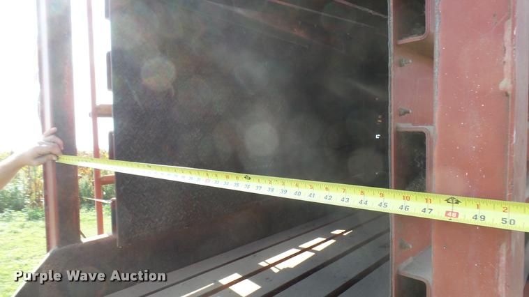 image for item DR9405 Hesston 4900 large square baler