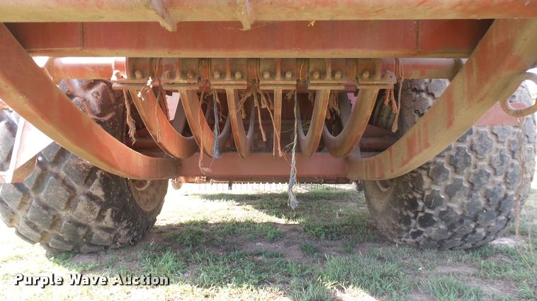 image for item DR9405 Hesston 4900 large square baler