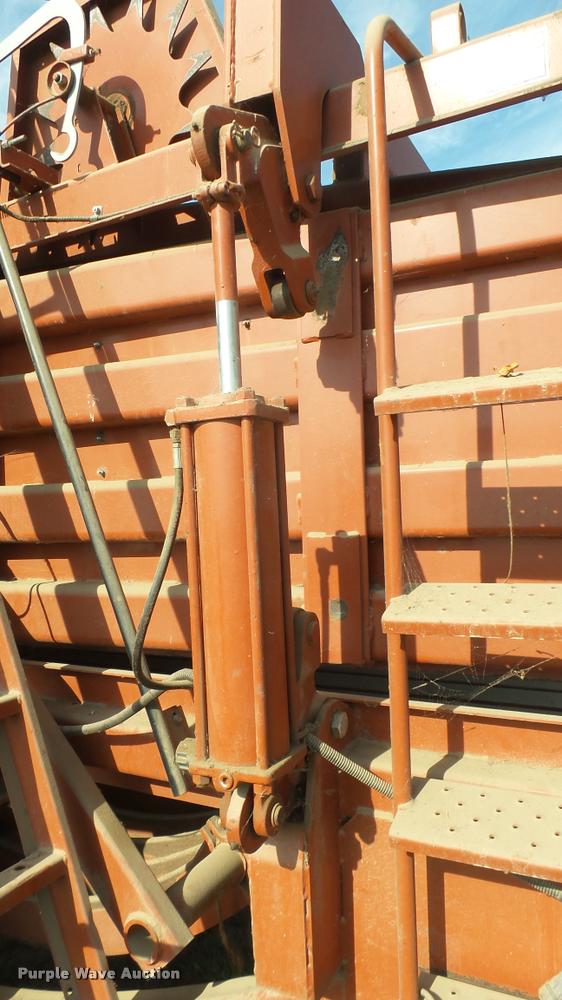 image for item DR9405 Hesston 4900 large square baler