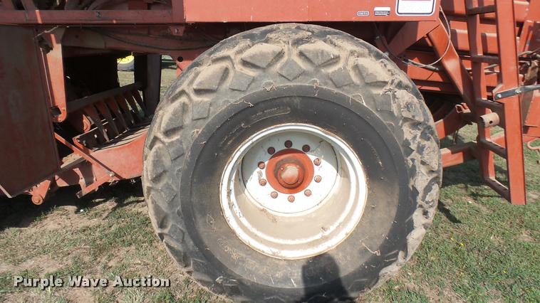 image for item DR9405 Hesston 4900 large square baler