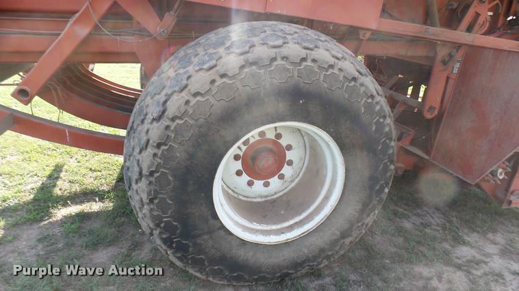 image for item DR9405 Hesston 4900 large square baler