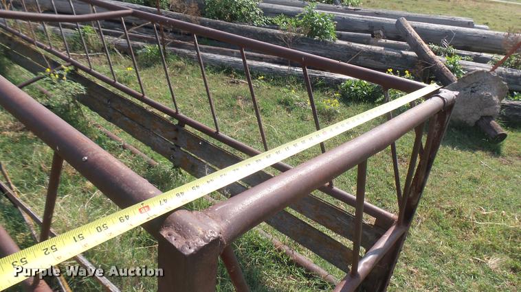 image for item DR9467 Hay bunk