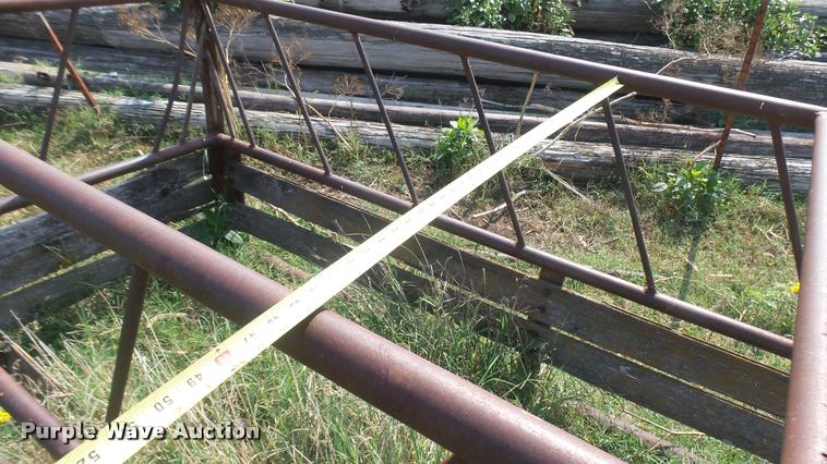 image for item DR9467 Hay bunk