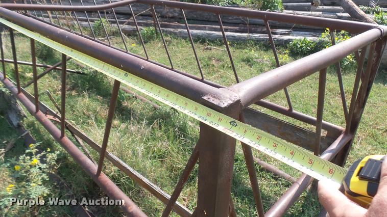 image for item DR9467 Hay bunk