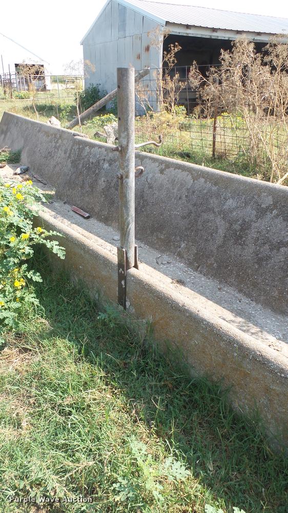 image for item DR9468 (4) concrete feed bunks