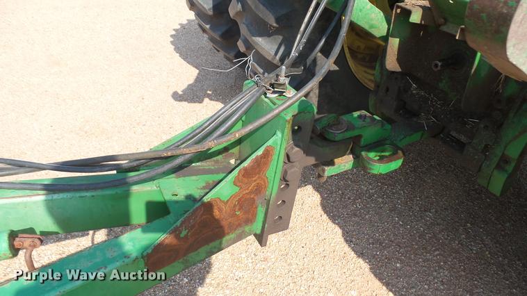 image for item DR9469 John Deere 960 field cultivator