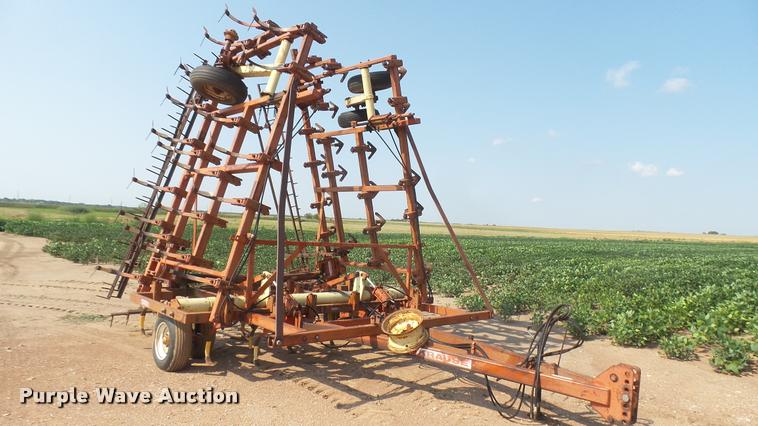 image for item DR9470 Krause 4133 field cultivator