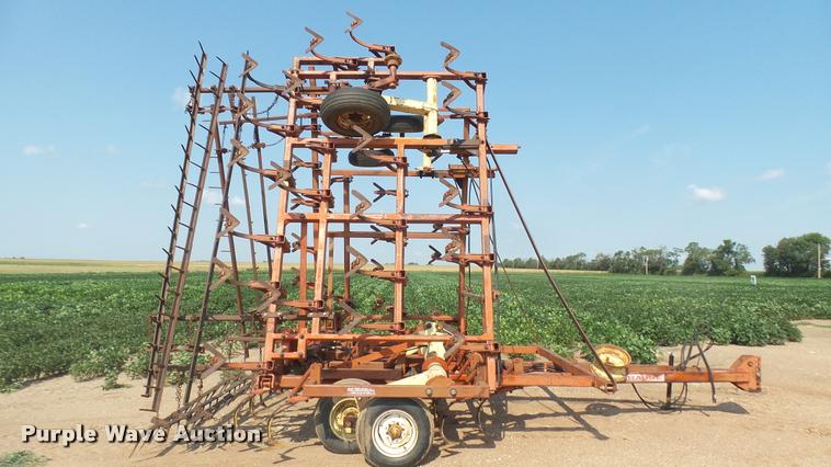 image for item DR9470 Krause 4133 field cultivator