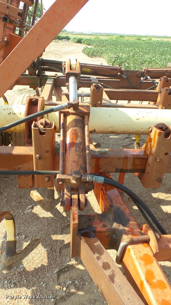 image for item DR9470 Krause 4133 field cultivator