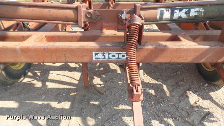 image for item DR9470 Krause 4133 field cultivator