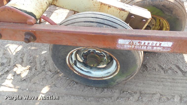 image for item DR9470 Krause 4133 field cultivator