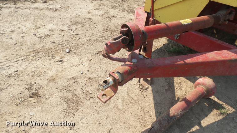 image for item DR9471 New Holland 355 mixer / grinder