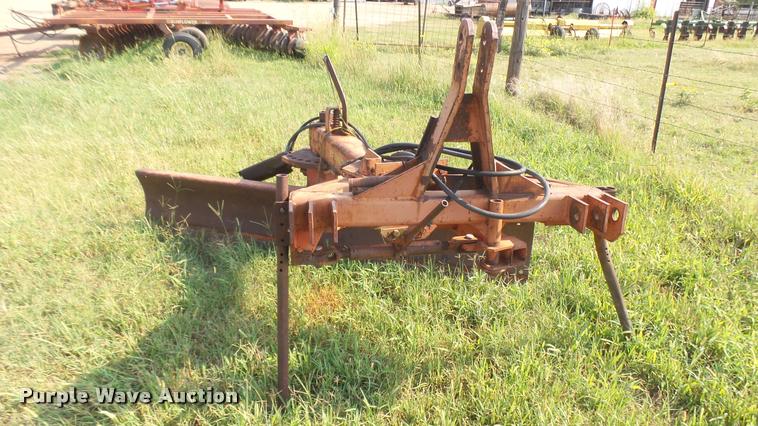 image for item DR9474 Bush-Hog blade