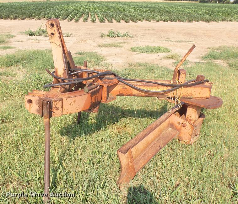 image for item DR9474 Bush-Hog blade