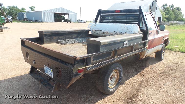 image for item DR9476 1982 Chevrolet Scottsdale 10 pickup truck