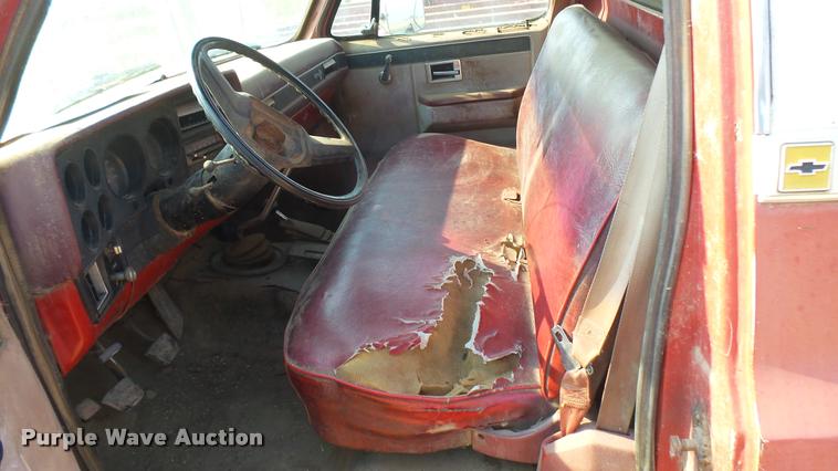 image for item DR9476 1982 Chevrolet Scottsdale 10 pickup truck