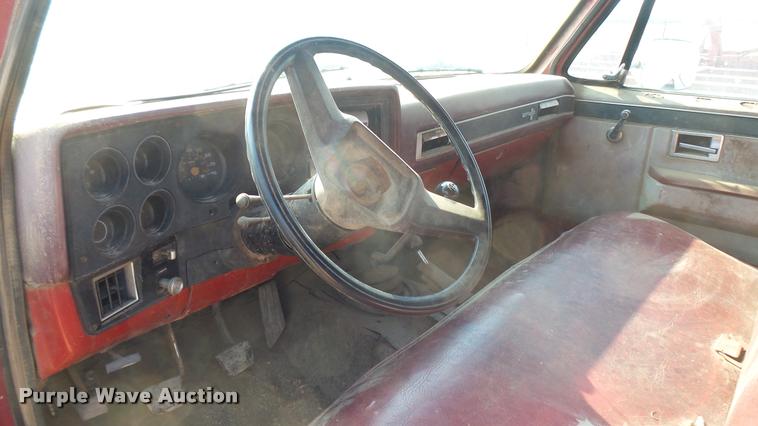 image for item DR9476 1982 Chevrolet Scottsdale 10 pickup truck