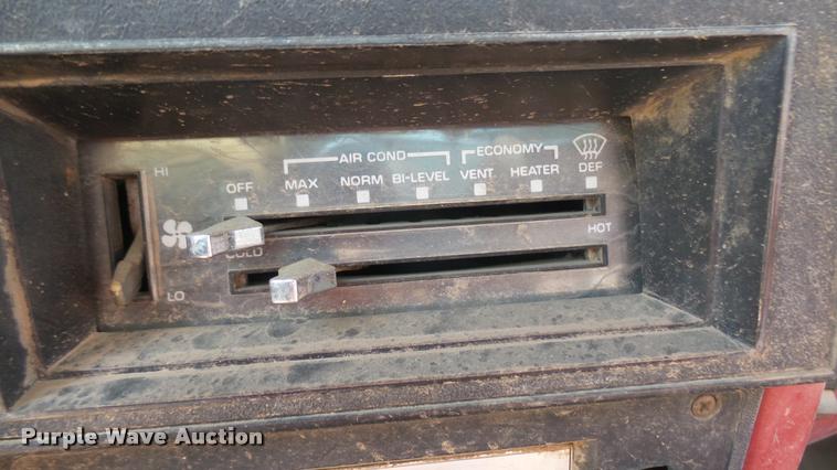 image for item DR9476 1982 Chevrolet Scottsdale 10 pickup truck