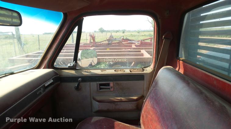 image for item DR9476 1982 Chevrolet Scottsdale 10 pickup truck