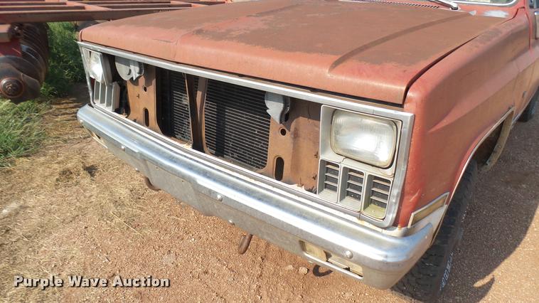 image for item DR9476 1982 Chevrolet Scottsdale 10 pickup truck