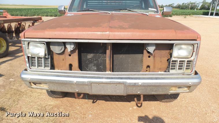 image for item DR9476 1982 Chevrolet Scottsdale 10 pickup truck