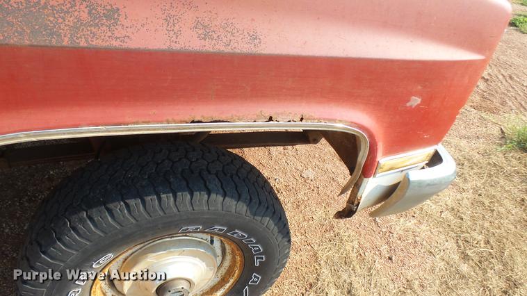 image for item DR9476 1982 Chevrolet Scottsdale 10 pickup truck