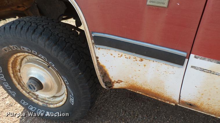 image for item DR9476 1982 Chevrolet Scottsdale 10 pickup truck