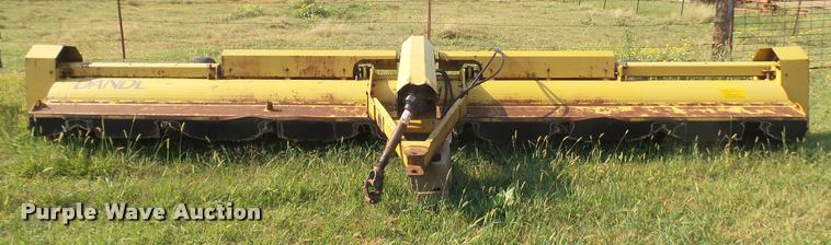 image for item DR9477 Dandl row crop shredder